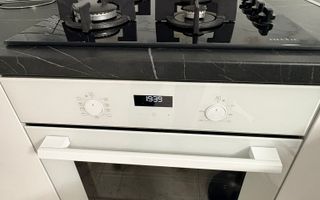 2 camere | etaj 2 | centrala proprie | loc de parcare acoperit | complet utilat - Poză 10