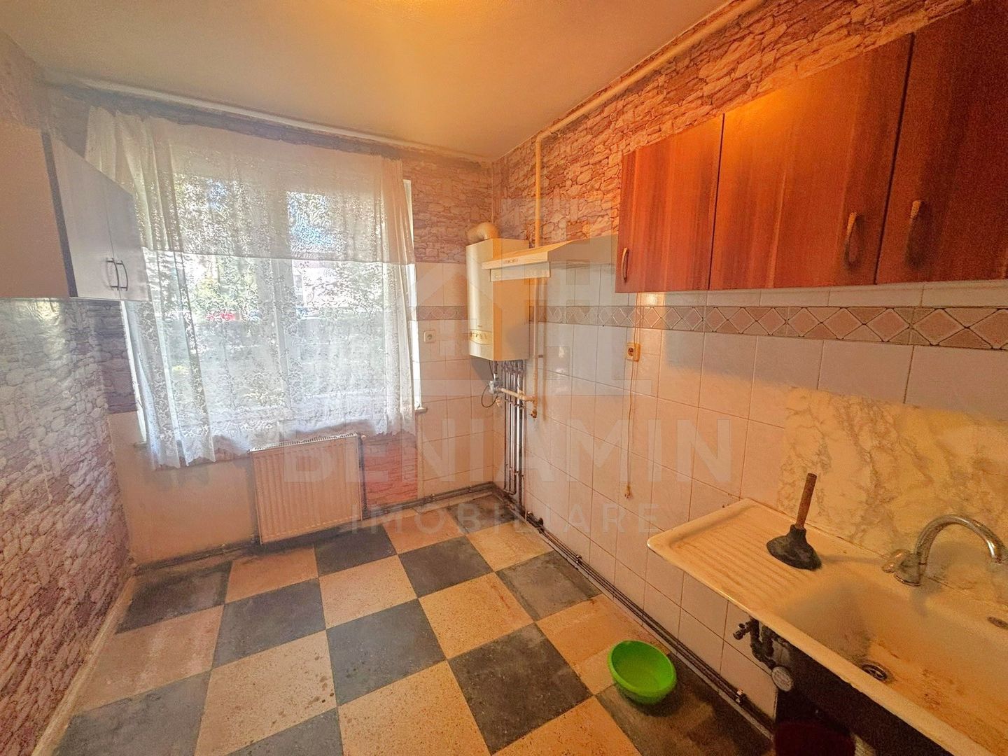 3Camere-Parter-58mp-Centrala Termica-Vedere Bilaterala-Zona Tractorul - Poză 3