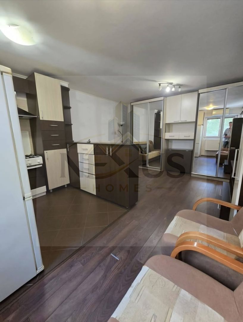 5 minute metrou Apărătorii Patriei - Apartament 2 cam | mutare rapida - Poză 1