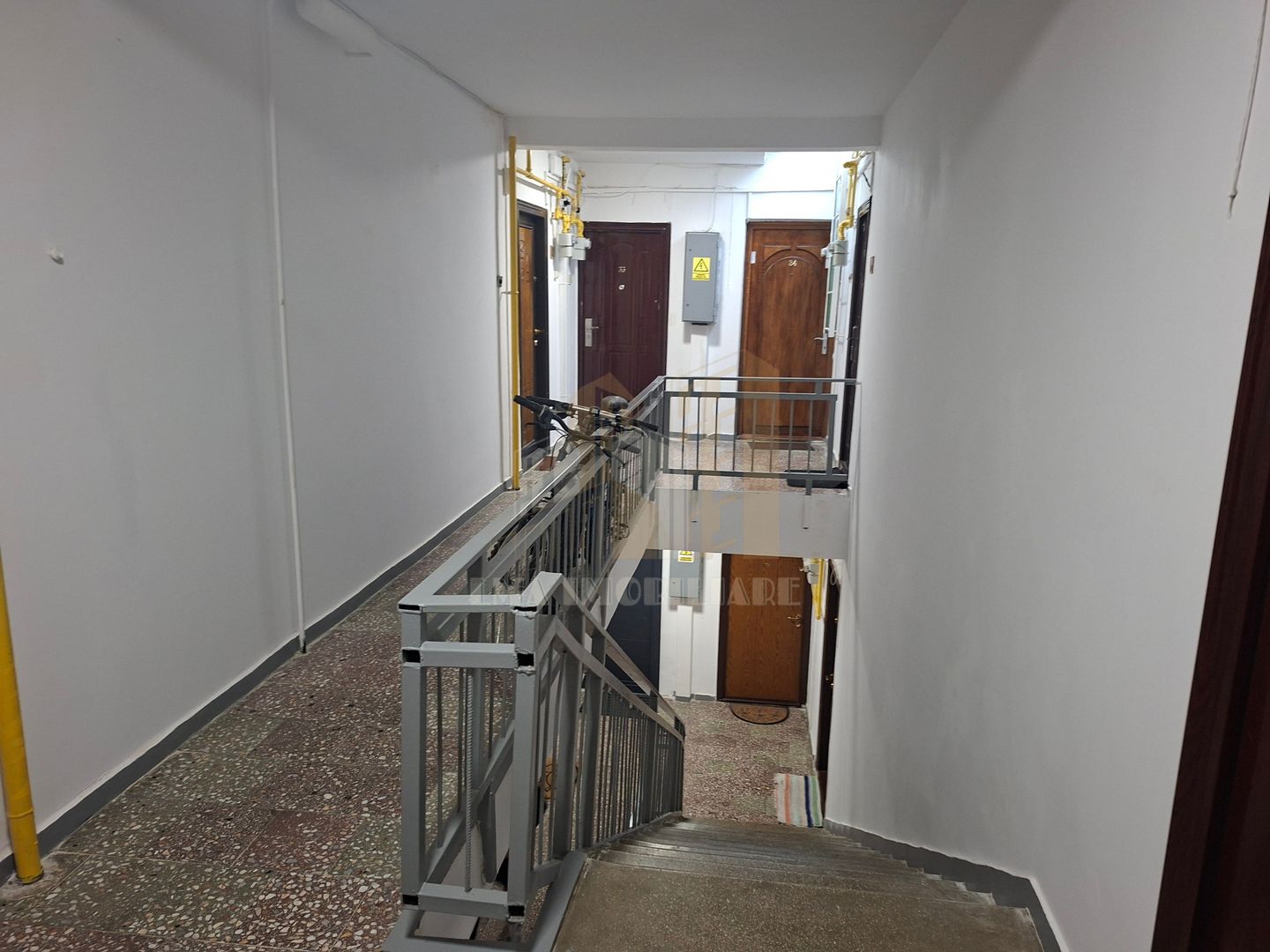 Garsoniera Centrul Civic strada Matei Basarab Brasov - Poză 11