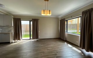 Casă / Vilă cu 4 camere de închiriat - Dezmir - Poză 4