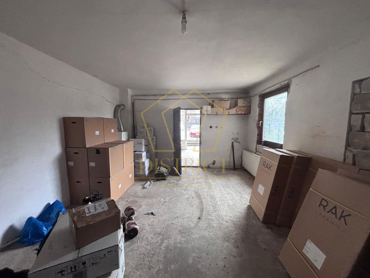 Casa pretabila activitati comerciale, posibilitate mansardare | Ronat - Poză 2