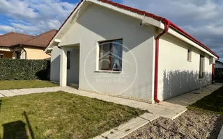 Casă de vanzare  cu 4 camere în Santandrei, Oradea. - Poză 23