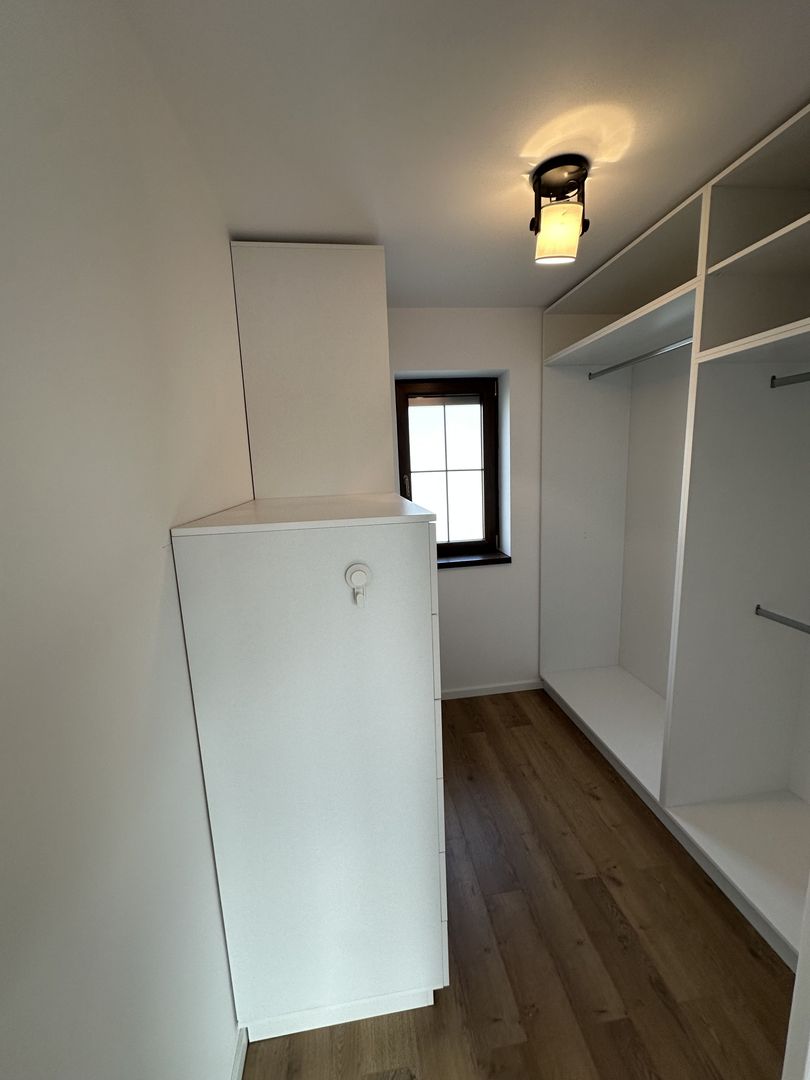 Casa deosebita intr-un cartier privat cu bariera - Poză 36