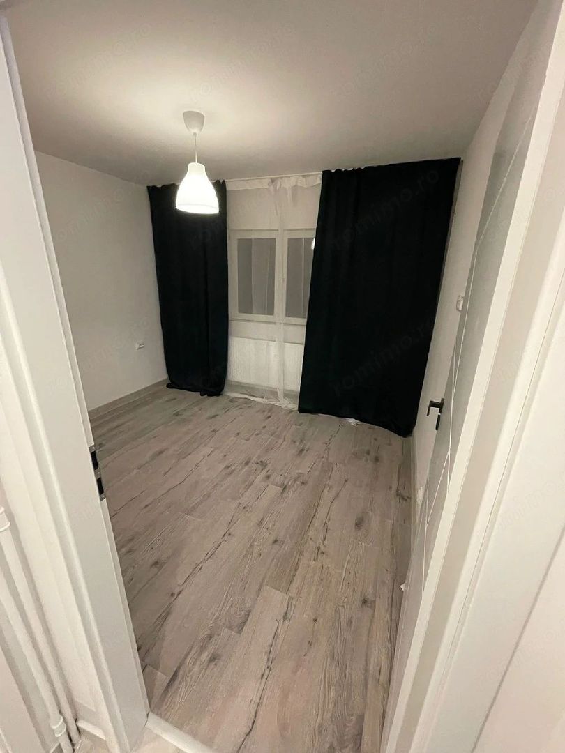 Apartament 2 camere de vanzare Apusului - Poză 1