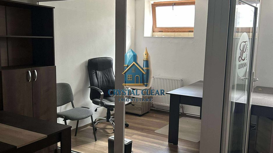 Casă pe 3 nivele, cu 13 camere-zonă centrală, str. Mihail Kogălniceanu - Poză 16