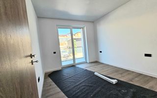 Apartament Sibiu central 3 camere, 2bai, lift garaj NOU - Poză 9