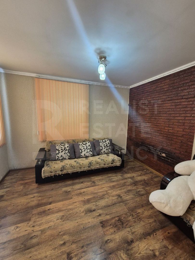 Vânzare, 2 case pe un teren, Hăsnășenii Noi, raionul Drochia - Poză 13