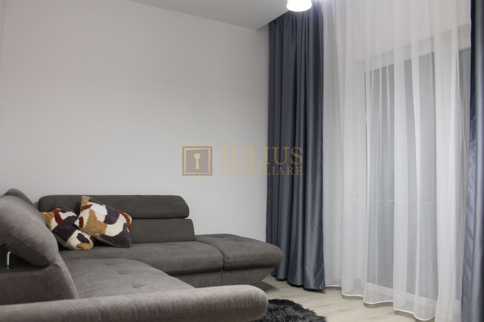 Apartament modern, doua camere cu loc de parcare privat si acoperit - Braytim - Poză 2