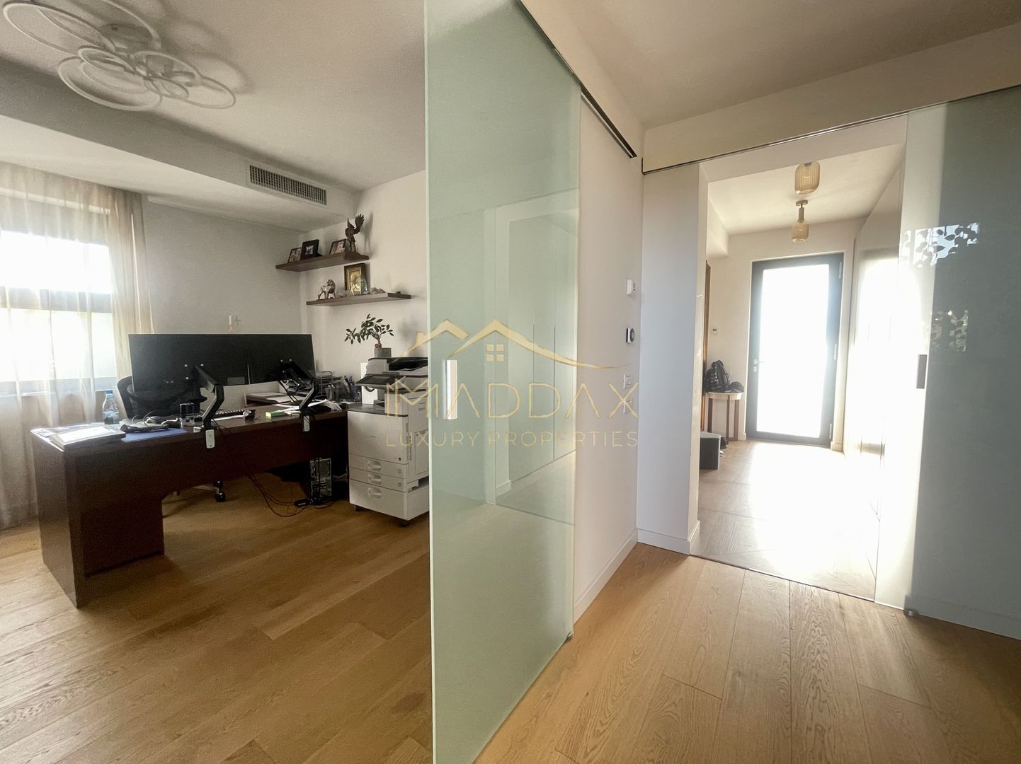 Masterpiece Villa**7 camere**Sauna**Jacuzzi//Dumbrava Vlasiei - Poză 14