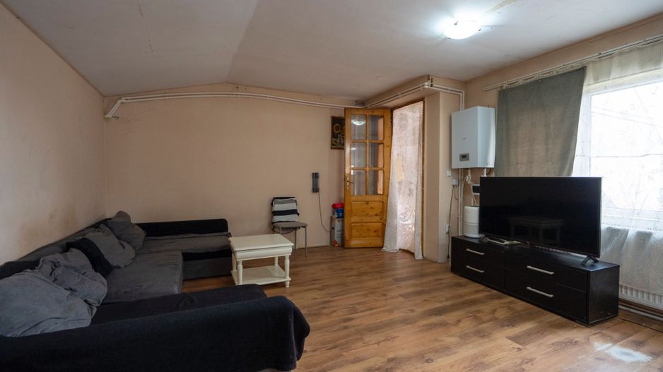 Casa 5 camere in Rogerius, la bulevard, cu acces auto - Poză 10