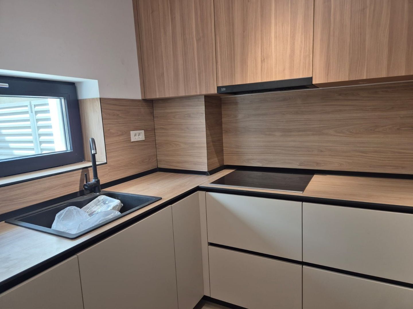 VILA TIP DUPLEX_ZONA LAMINOR_ACTE GATA_COMISION 0! - Poză 12