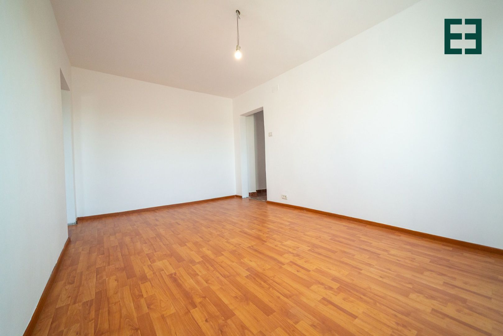 Apartament cu 3 camere etajul 4 - Cartierul A. Vlaicu - Arad - Poză 5