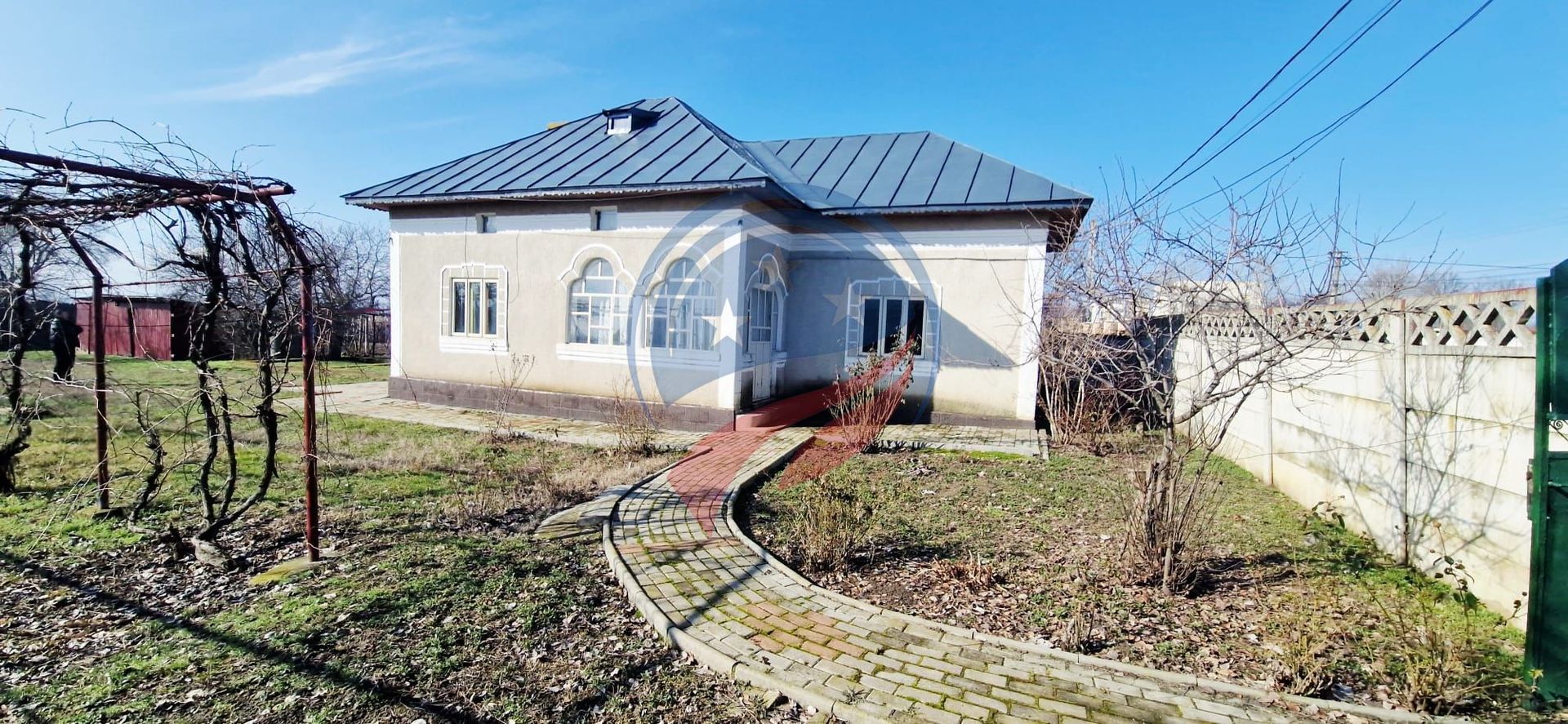 Casa Bradesti  teren  intravilan 7952 mp  deschidere 33 m la DE 70 - Poză 7