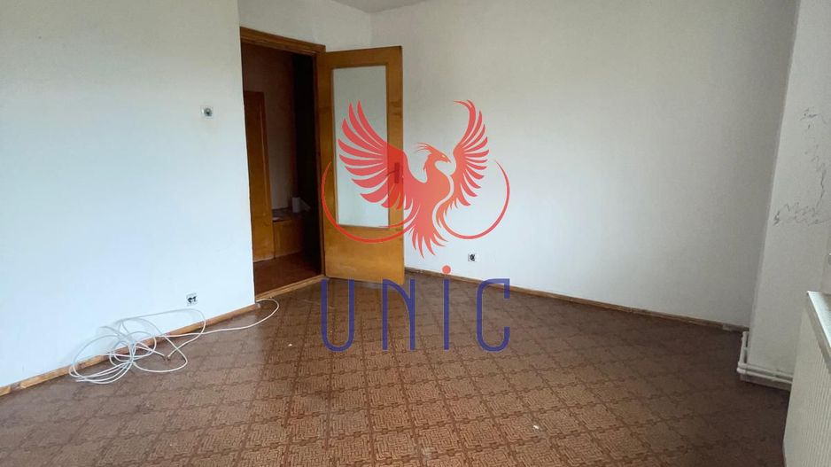 4 camere decomandate, V-uri - 1 Mai - Poză 7