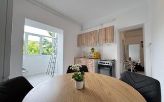 Apartament 2 camere renovat, zonă semicentrală - Poză 2