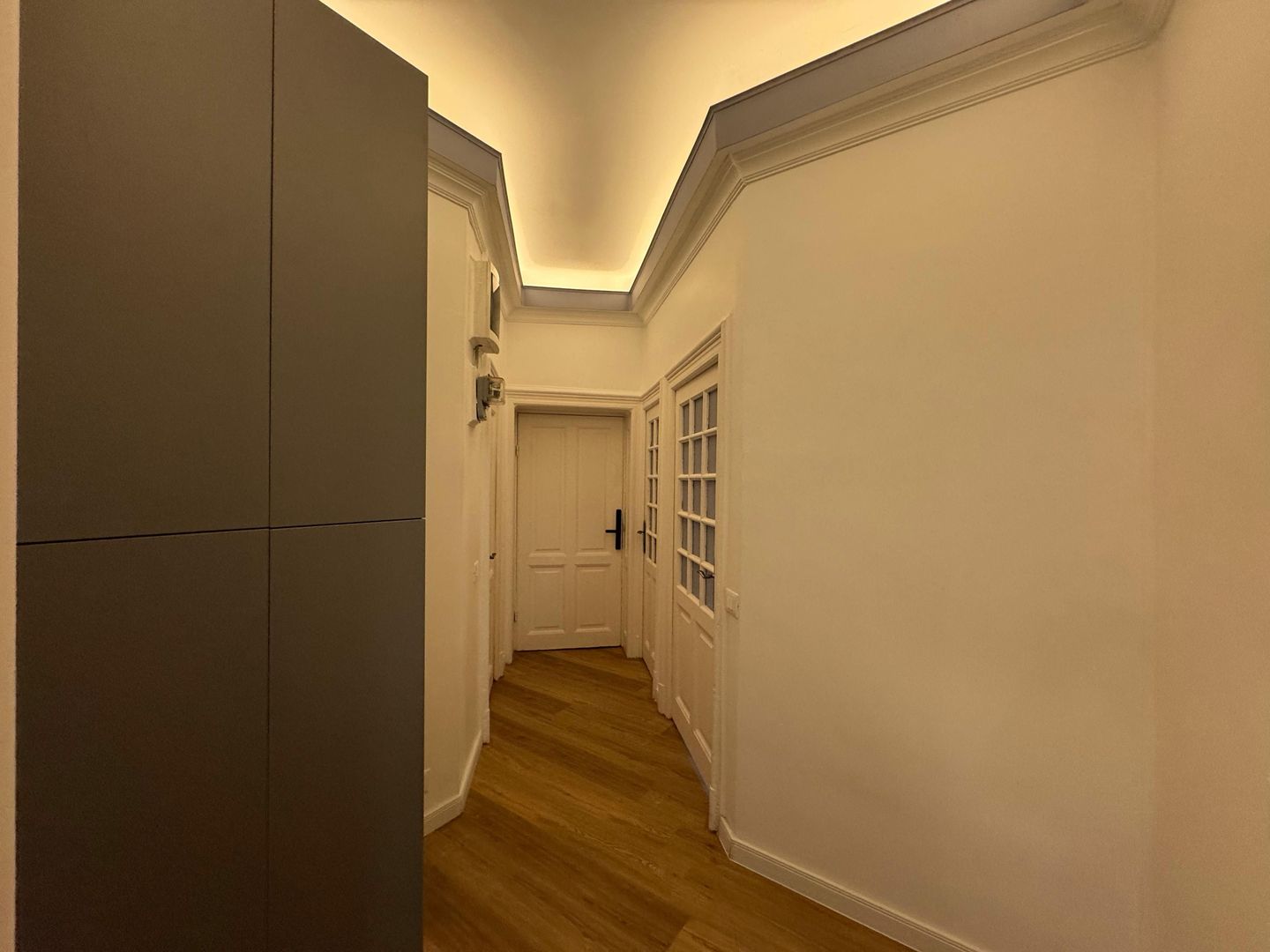 Etaj intreg, 5 camere in VILA INTERBELICA 180 mp, renovat - Poză 22