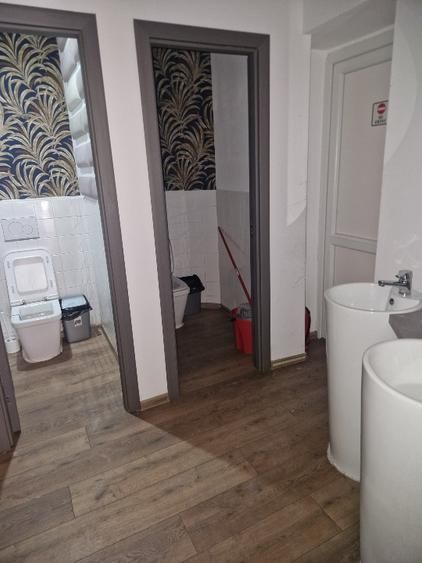 Spațiu comercial cu terasă stradală | 70 mp + pivniță 45 mp - Poză 4