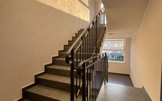 Vand apartament cu 2 camere - Poză 8