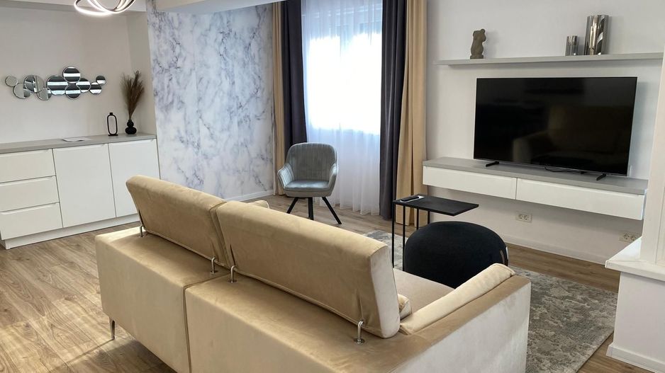 𝗔𝗽𝗮𝗿𝘁𝗮𝗺𝗲𝗻𝘁 𝗶𝗻 𝗥𝗲𝘀𝗶𝘁𝗮 _𝗕𝗟𝗢𝗖 𝗡𝗢𝗨 _𝗠𝗢𝗕𝗜𝗟𝗔𝗧_ - Poză 1