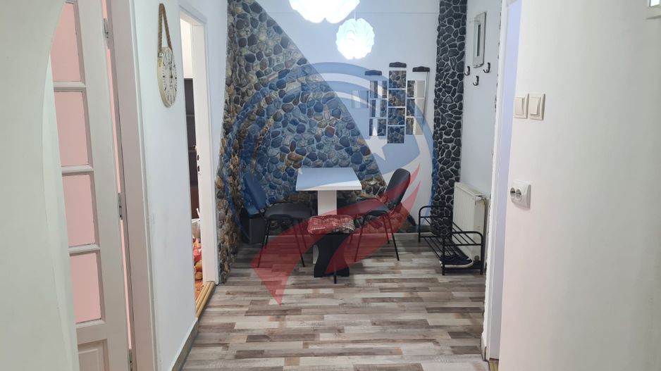 Apartament cu 2 camere ultracentral de inchiriat pe termen scurt (1-6 luni) - Poză 4