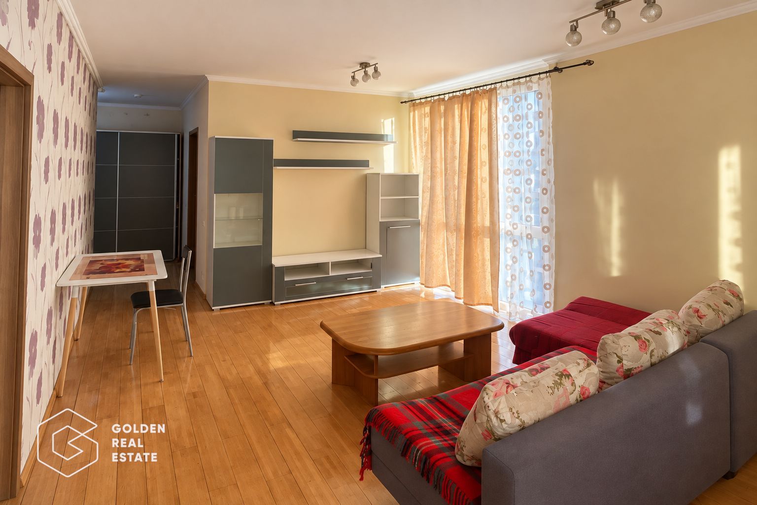 Apartament 2 cmere, ARED Kaufland - Poză 1