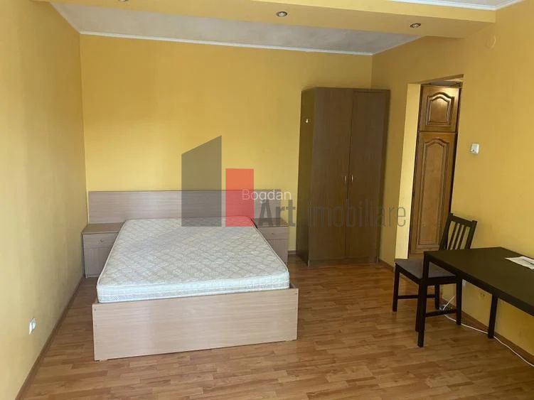 Vânzare garsonieră Tineretului - Poză 3