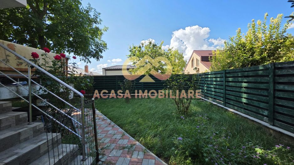 VILĂ SPAȚIOASĂ ÎN TĂTĂRAȘI | 450 MP | CURTE 400 MP - Poză 11