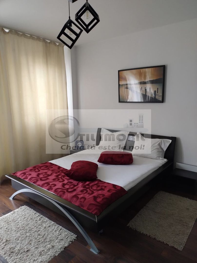 APARTAMENT  ULTRACENTRAL - MOBILAT si UTILAT - 121.000euro - Poză 2