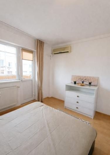 De inchiriat Apartament 3 camere,sect 4 București zona Tineretului - Poză 9