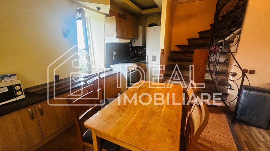 Apartament cu 3 camere la mansarda, in zona Terezian - Poză 12