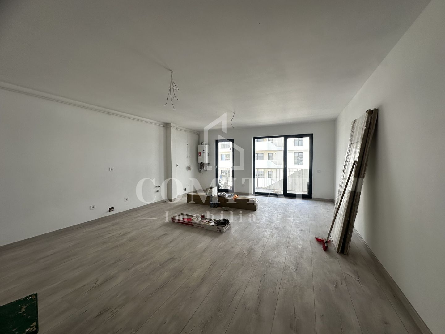 Apartament finisat | Etaj intermediar | Eroilor - Floresti - Poză 2
