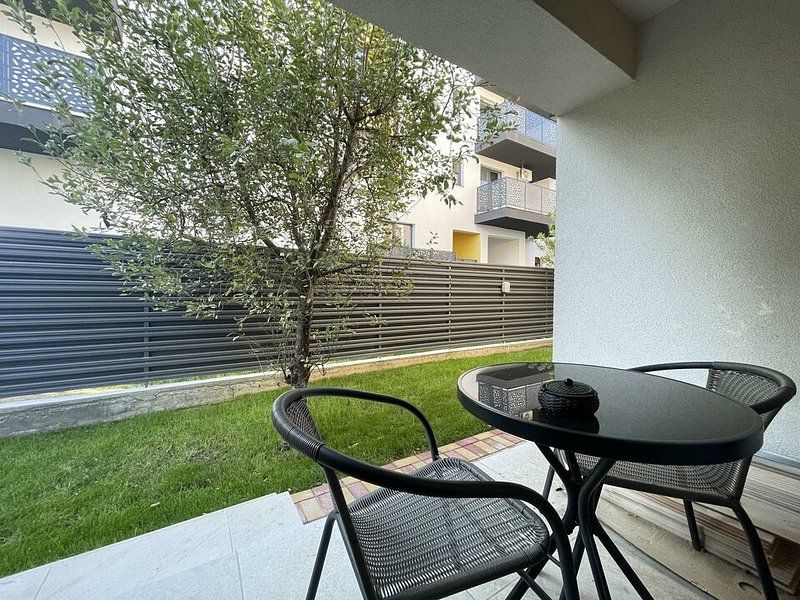 TITAN - Trapezului | 2 camere +curte bloc boutique 2022 circuit inchis - Poză 2