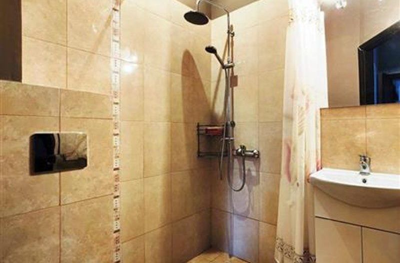 Casa cu spatiu comercial  si teren in zona Afi - Poză 7