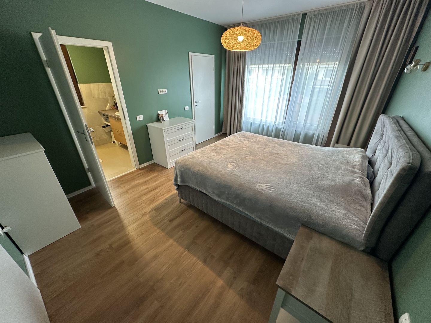 Duplex cu 5 camere de vanzare  în zona Aradului - Poză 36