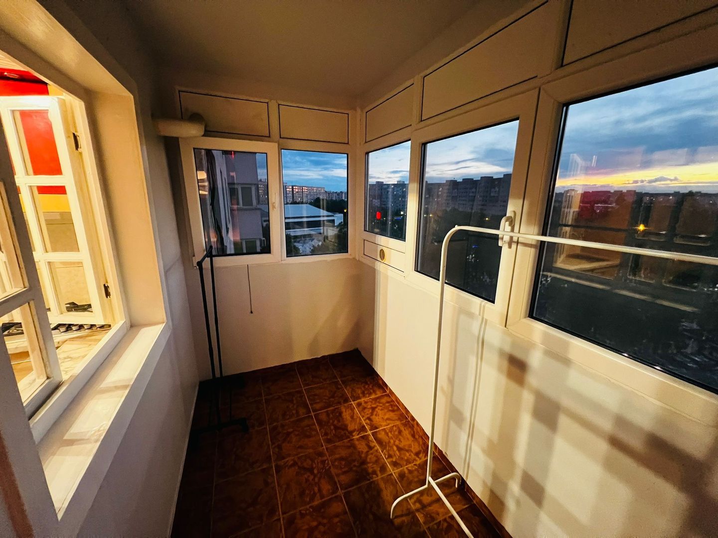 Apartament 3 camere de vanzare - Metrou Nicolae Grigorescu - Ocazie - Poză 22