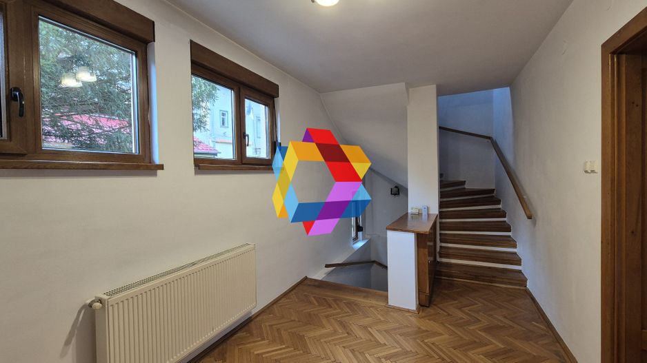 Casa 270mp zona centrala - Poză 6