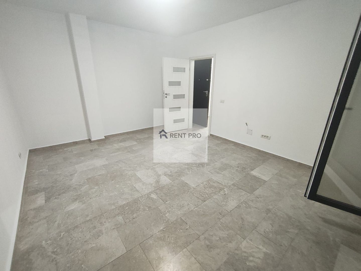 Spatiu comercial Plaza Residence Faza 2 Chiar Langa Malul Plaza - Poză 1