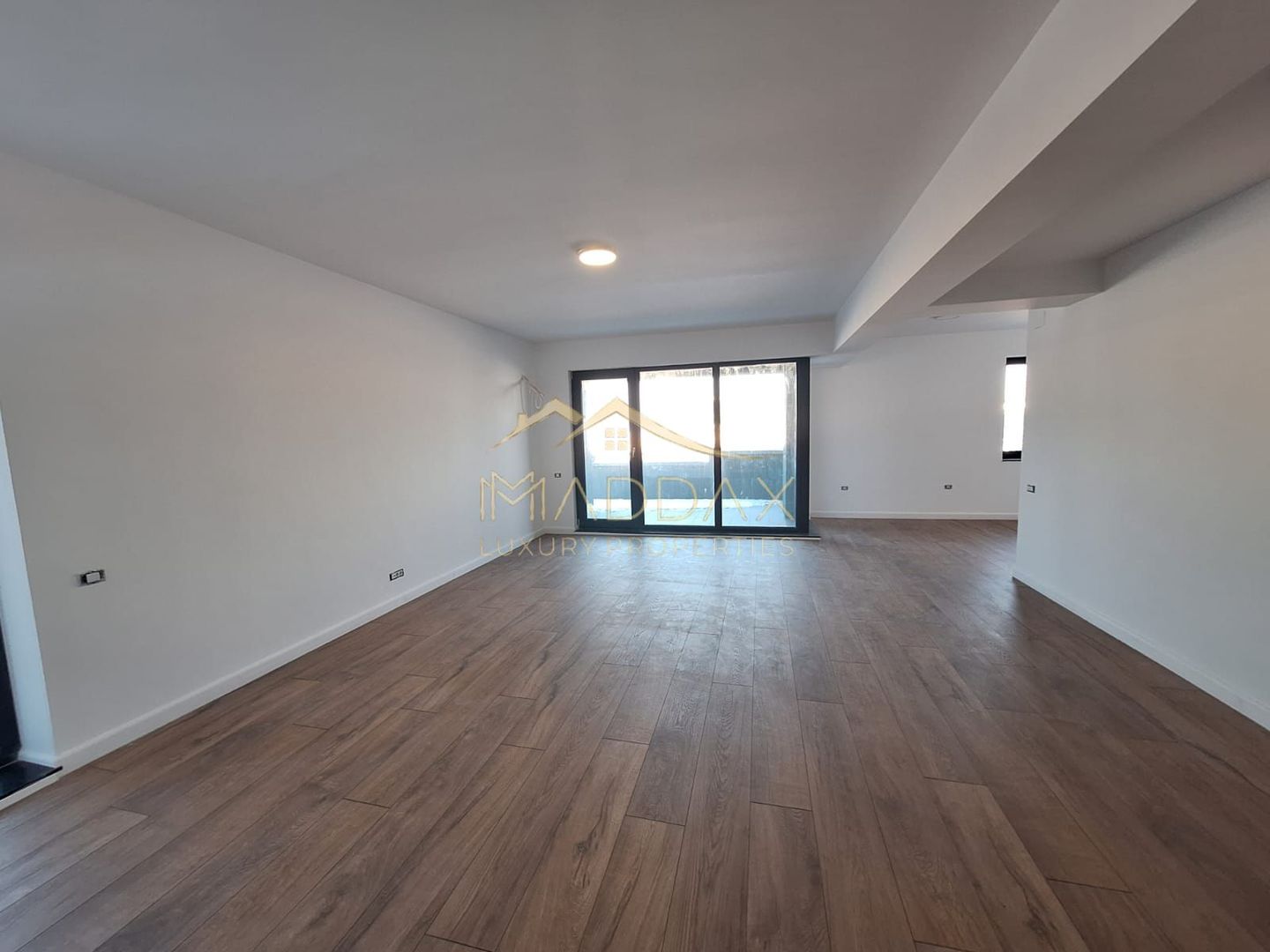 Apartament cu 4 camere + terasa*** 178 mp***Promenada Mall - Poză 21