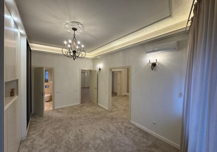 Apartament ultracentral de inchiriat | 4 camere -120 mp | semimobilat - Poză 2