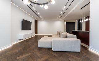 Chirie, apartament, 4 camere, str. Universității, Centru - Poză 13