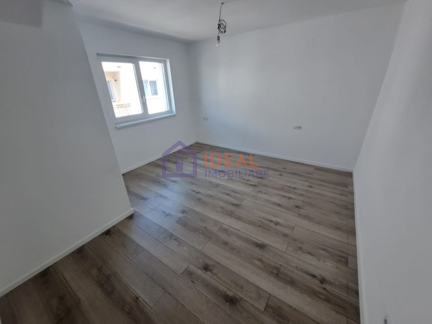 Casa Tip Duplex cu 4 camere, si gradina in Cartierul Arhitectilor - Poză 14