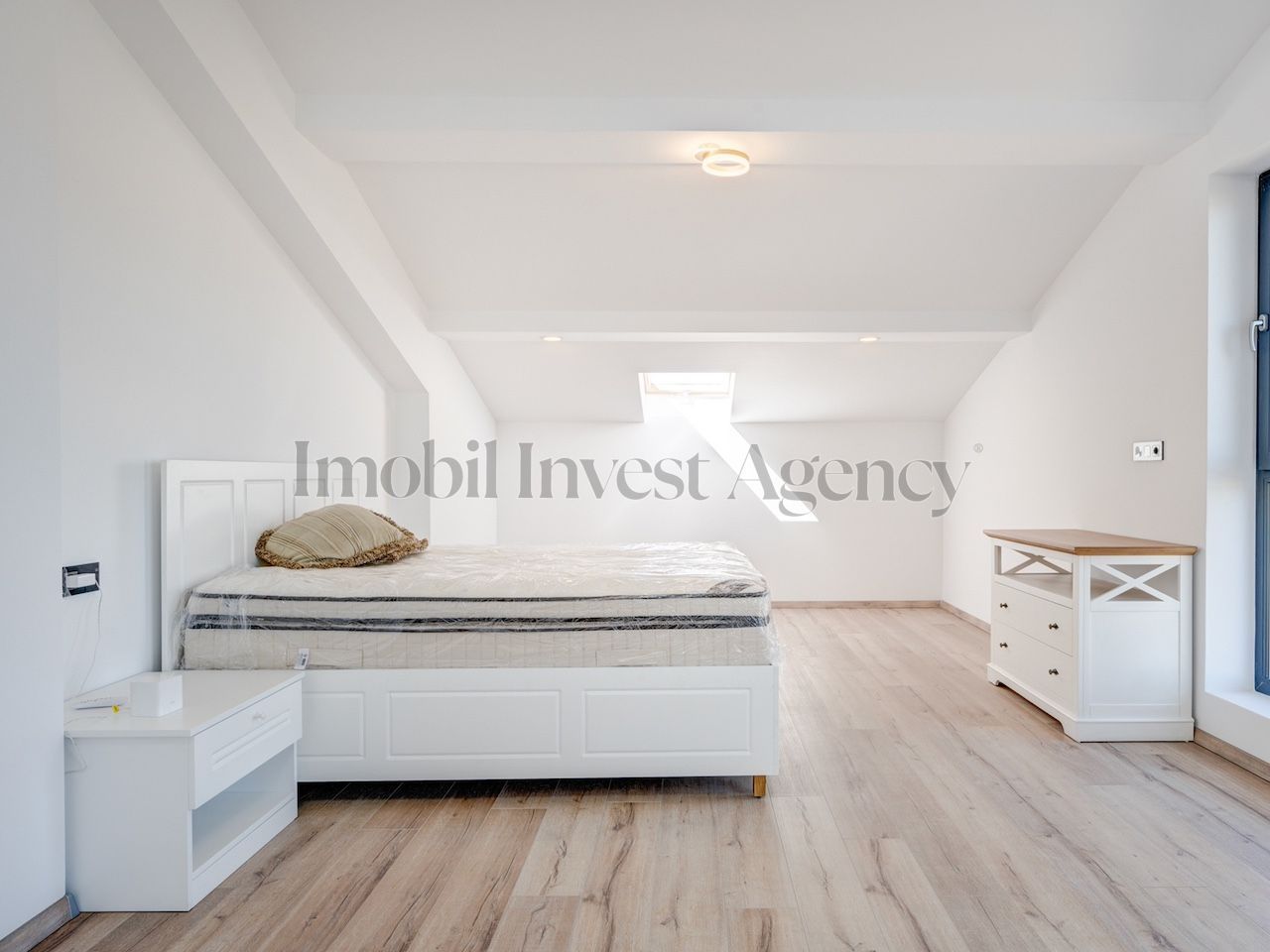 Vila Duplex 5 camere Otopeni - Poză 22