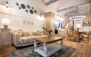 Refugiu de Poveste în Cisnadioara - Poză 1