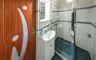 Apartament 3 camere zona Ultracentrala- cladire istorica - Poză 8