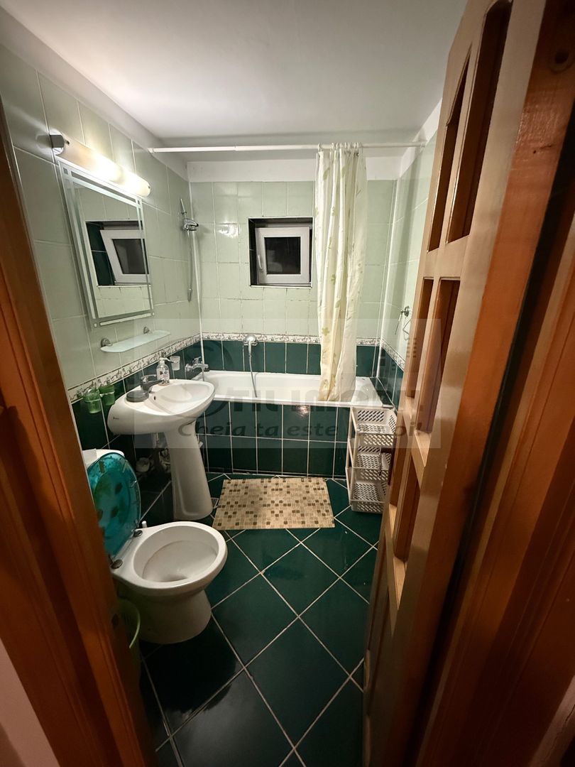 Apartament 3 camere decomandat de închiriat – Păcurari - Poză 7