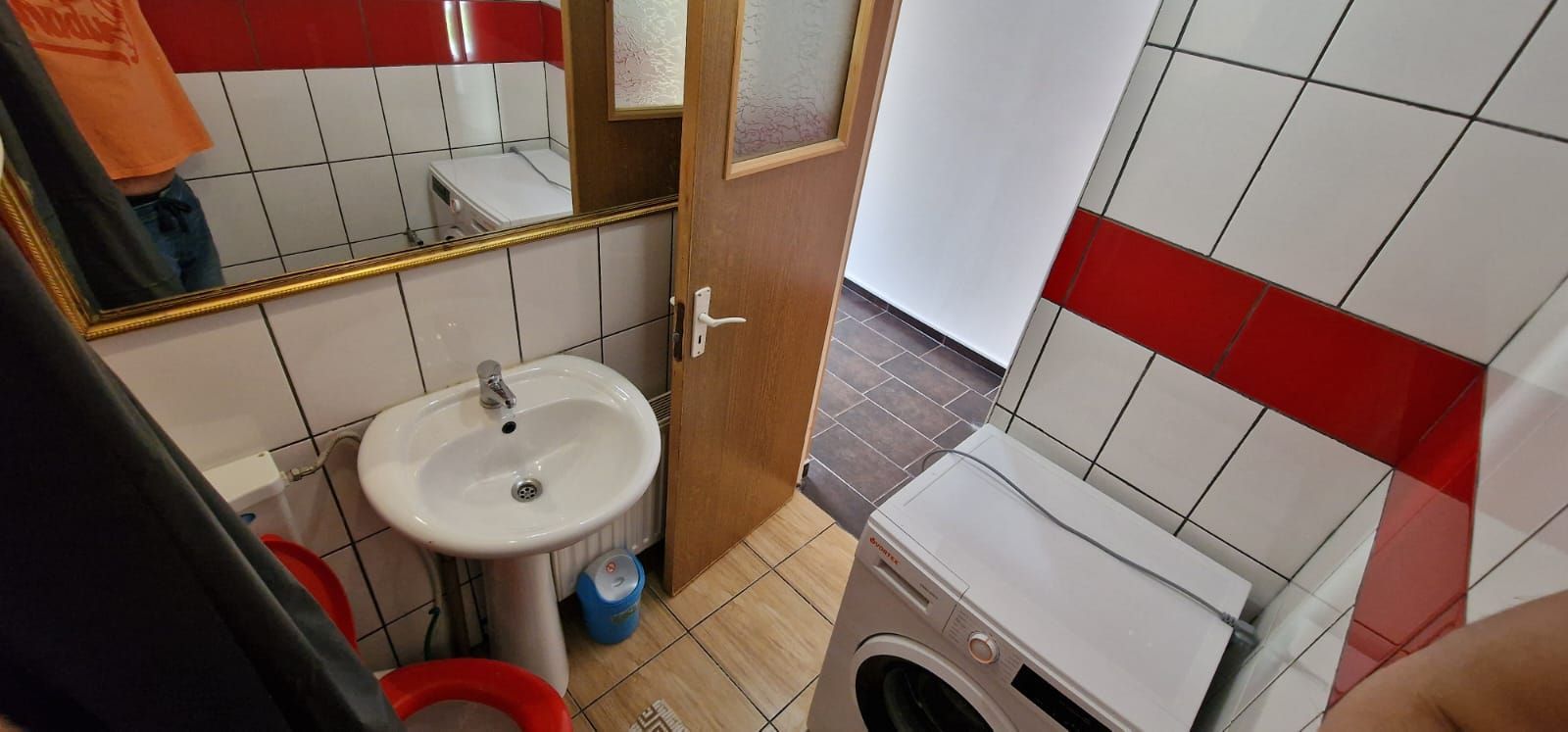 Apartament renovat cu o camera pe 2 nivele | Curte | Parcare | Grigorescu - Poză 17