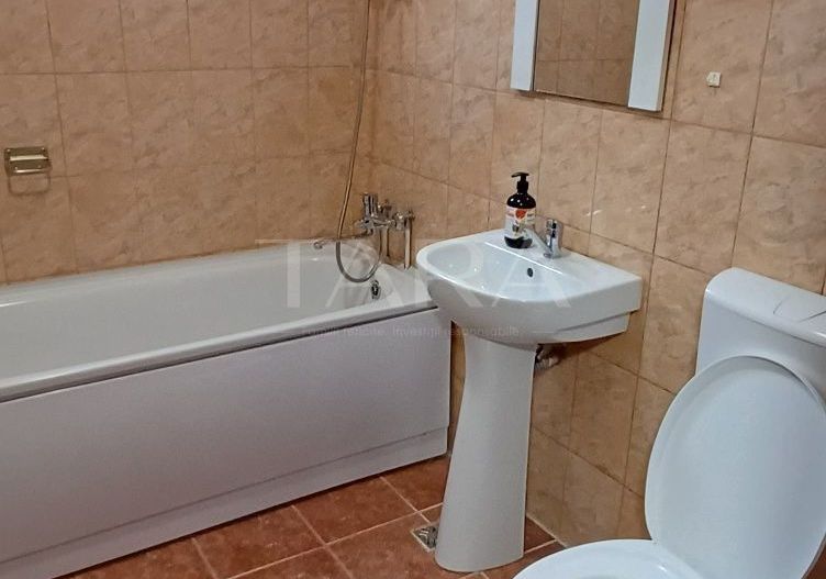 Apartament 1 cameră de vânzare, mobilat și utilat la cheie. - Poză 6