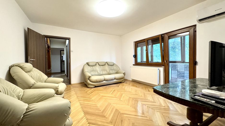 Apartament 3 camere, spațios, etaj 1 – Zona Lipovei / Iulius Mall - Poză 3