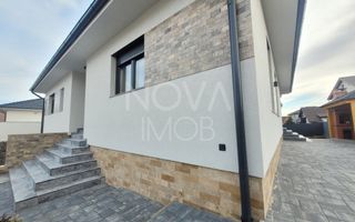 Casa individuala pe un singur nivel cu garaj dublu - Selimbar - Poză 3